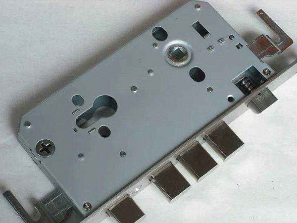 黄冈24小时上门开锁公司